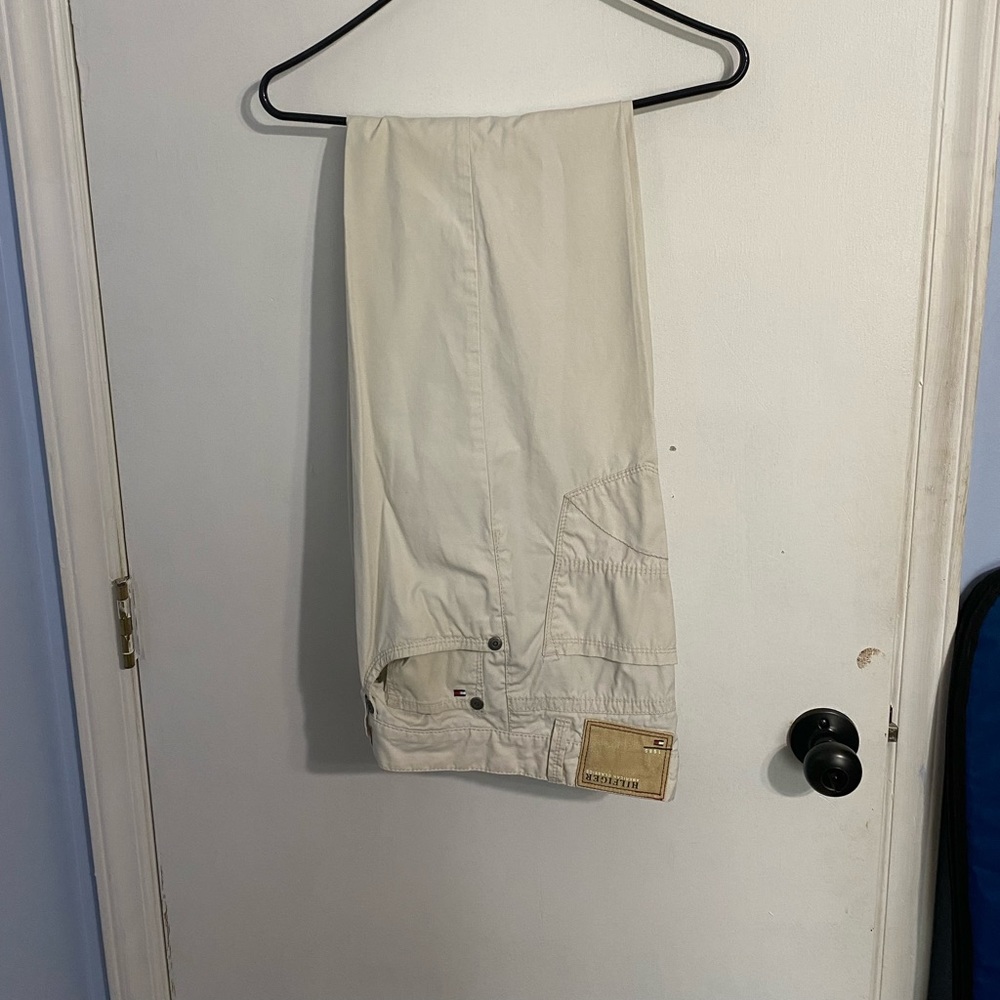 Men’s Tommy Hilfiger Khaki Pants 32/30